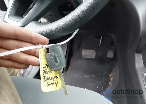 2019 Ford Escape S из США, поврежденный, VIN 1FMCU0F71KUA90837